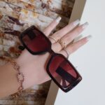 مشکی با شیشه قهوه ای