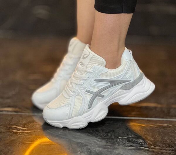 کتونی زنانه مدل asics