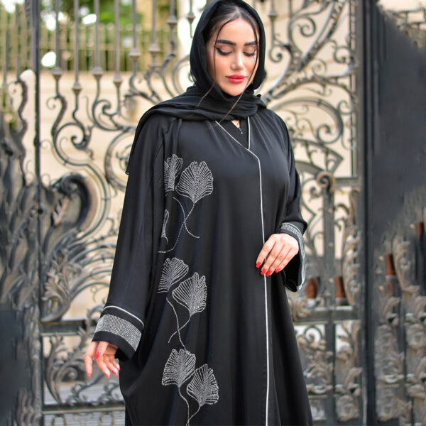 مانتو عبایی گلبرگ