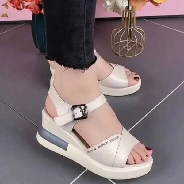 صندل زنانه مدل اتنا